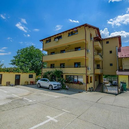 Pensiunea Domneasca Pitesti Luaran gambar