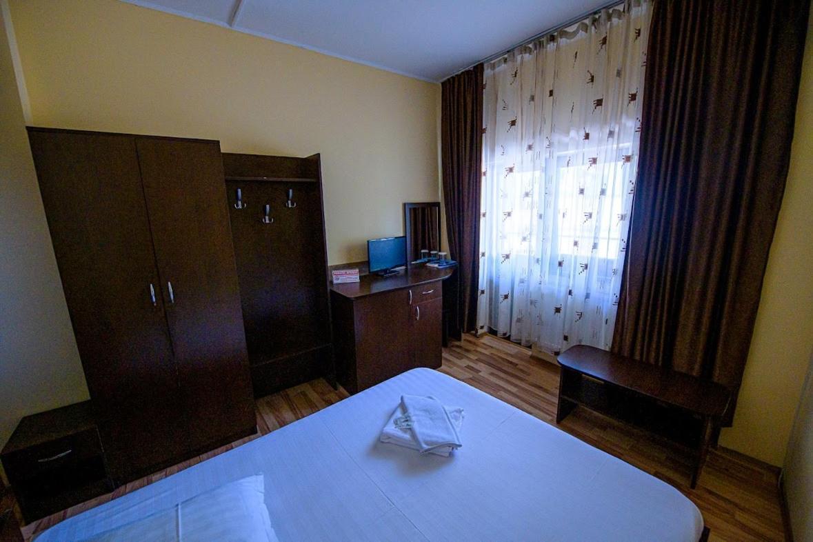 Pensiunea Domneasca Pitesti Luaran gambar